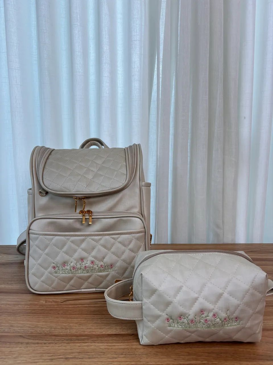 Mochila maternidade 2 em 1 + necessaire 
