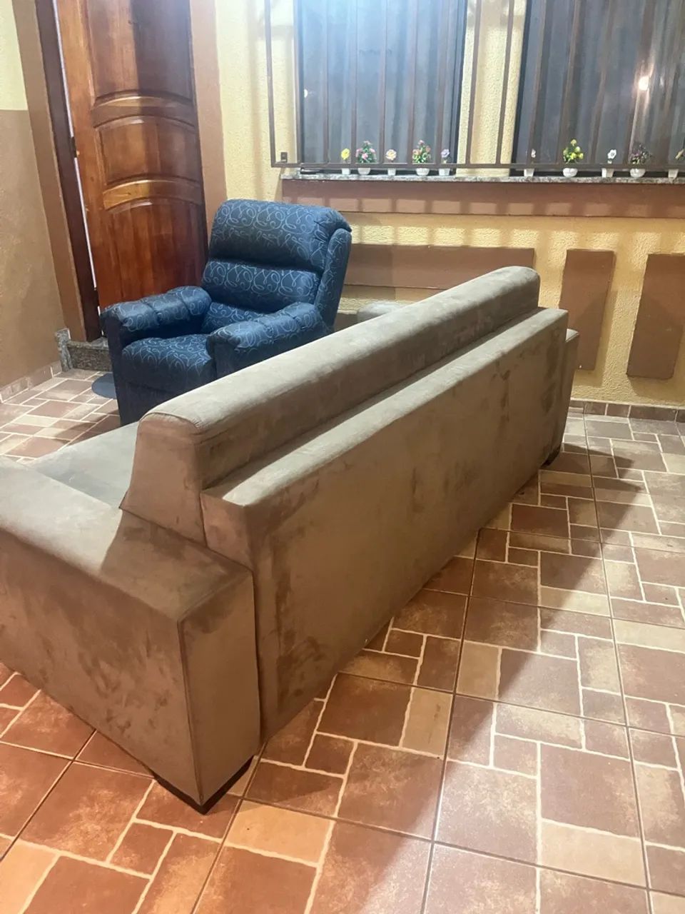 Sofá 3 lugares  assento retrátil. - Foto 5