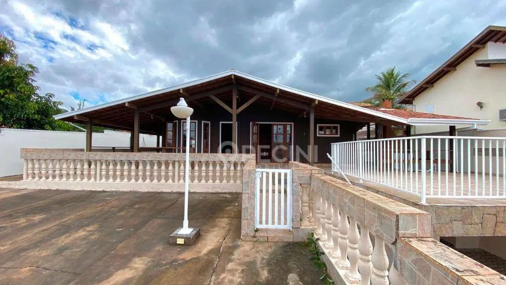 Casa com 4 quartos para alugar, no Residencial Florença em Rio Claro
