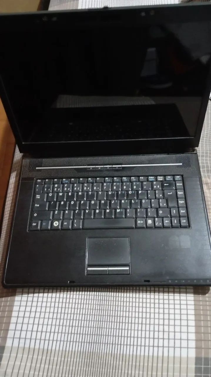 notebook Itautec I3. funcionando normalmente 