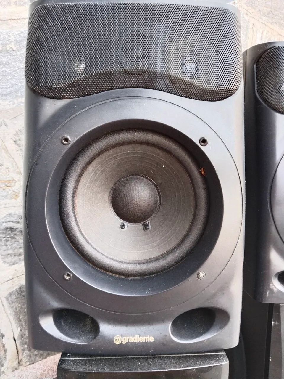 Par de Caixas de Subwoofer LG - Foto 2