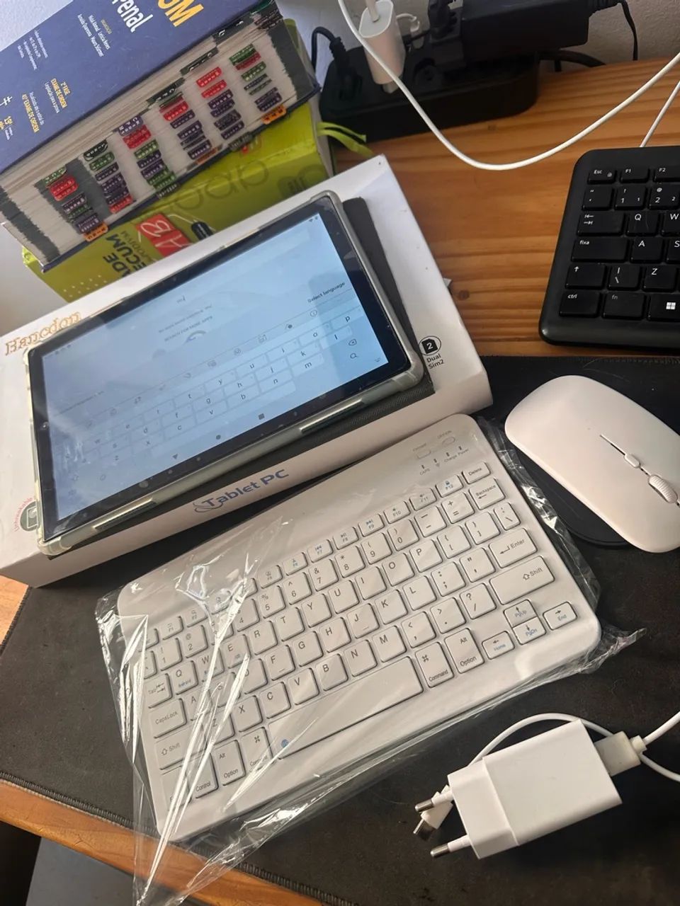 VENDO TABLET PC HANCDON (modelo S12-A) + TECLADO + MOUSE + CANETA  - Foto 4