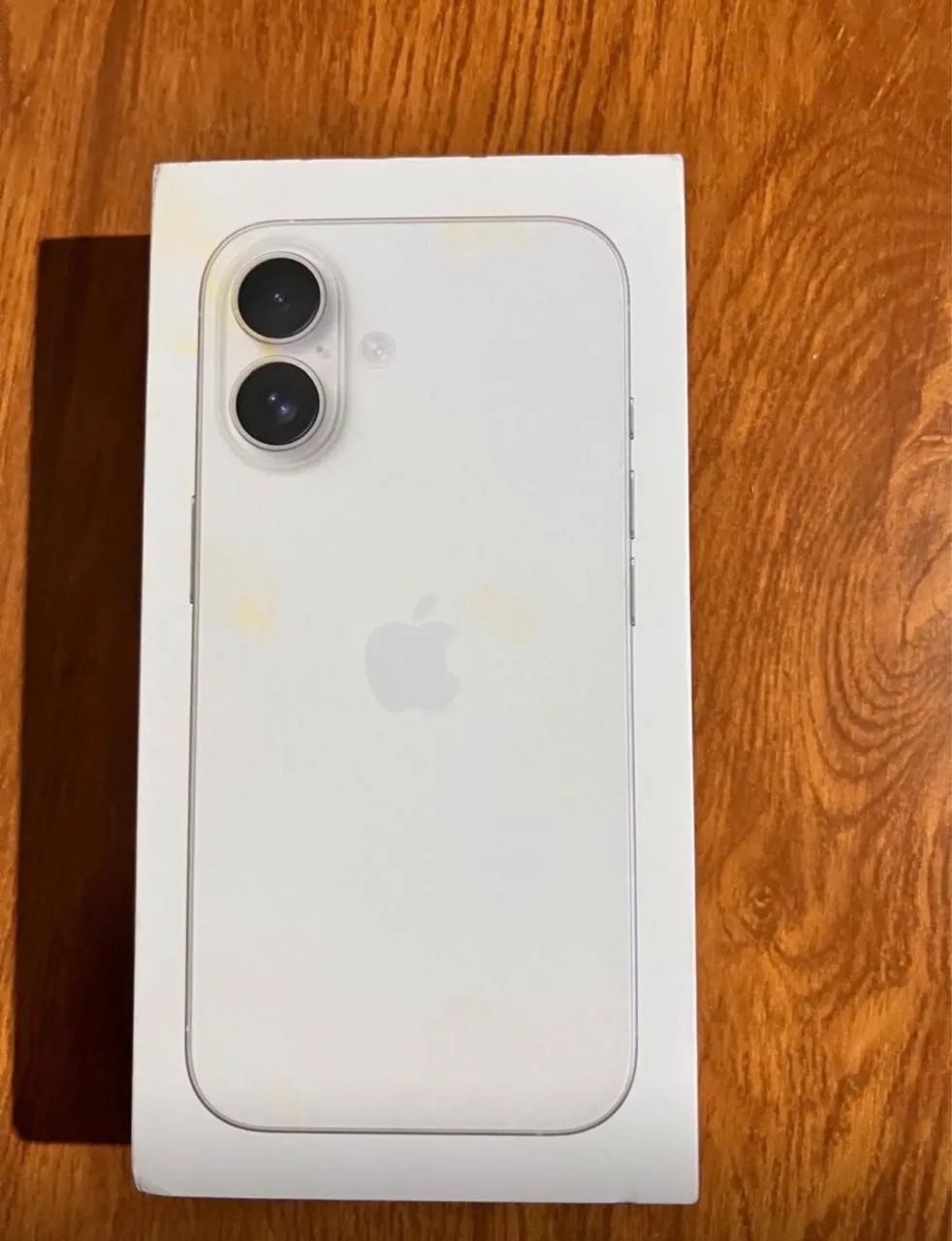 iPhone 16