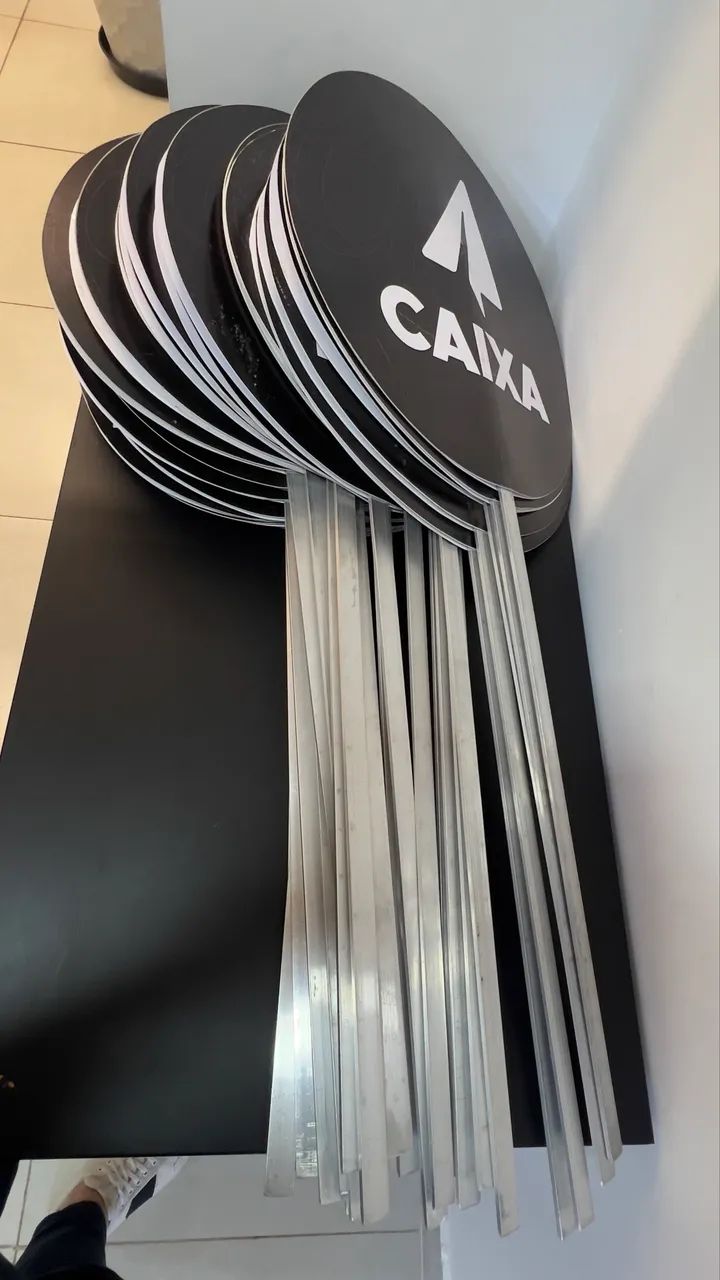 LOTE COM 34 PLACAS DE SINALIZAÇÃO PARA EVENTOS