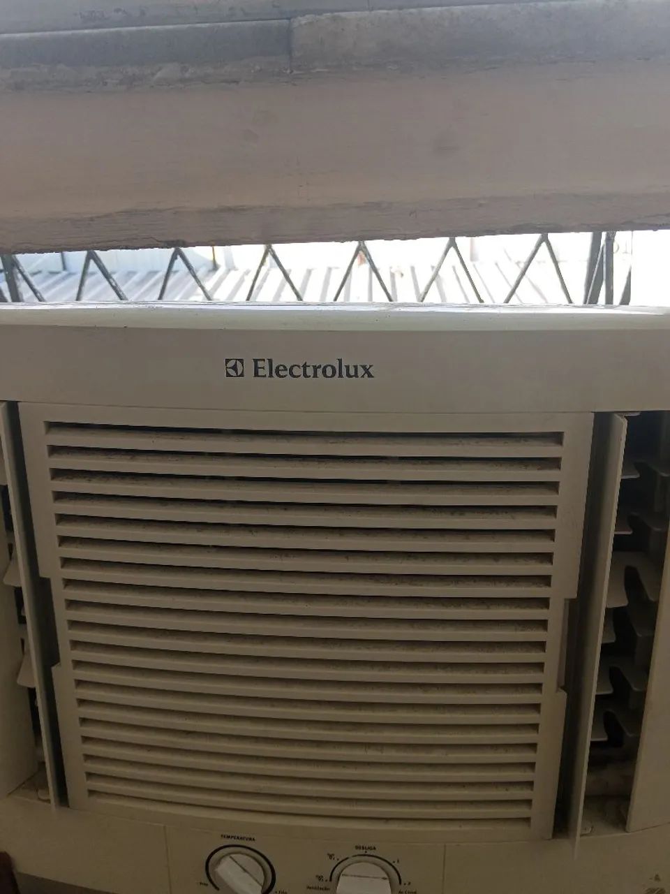 Ar condicionado Eletrolux 7500btu janela - Foto 3