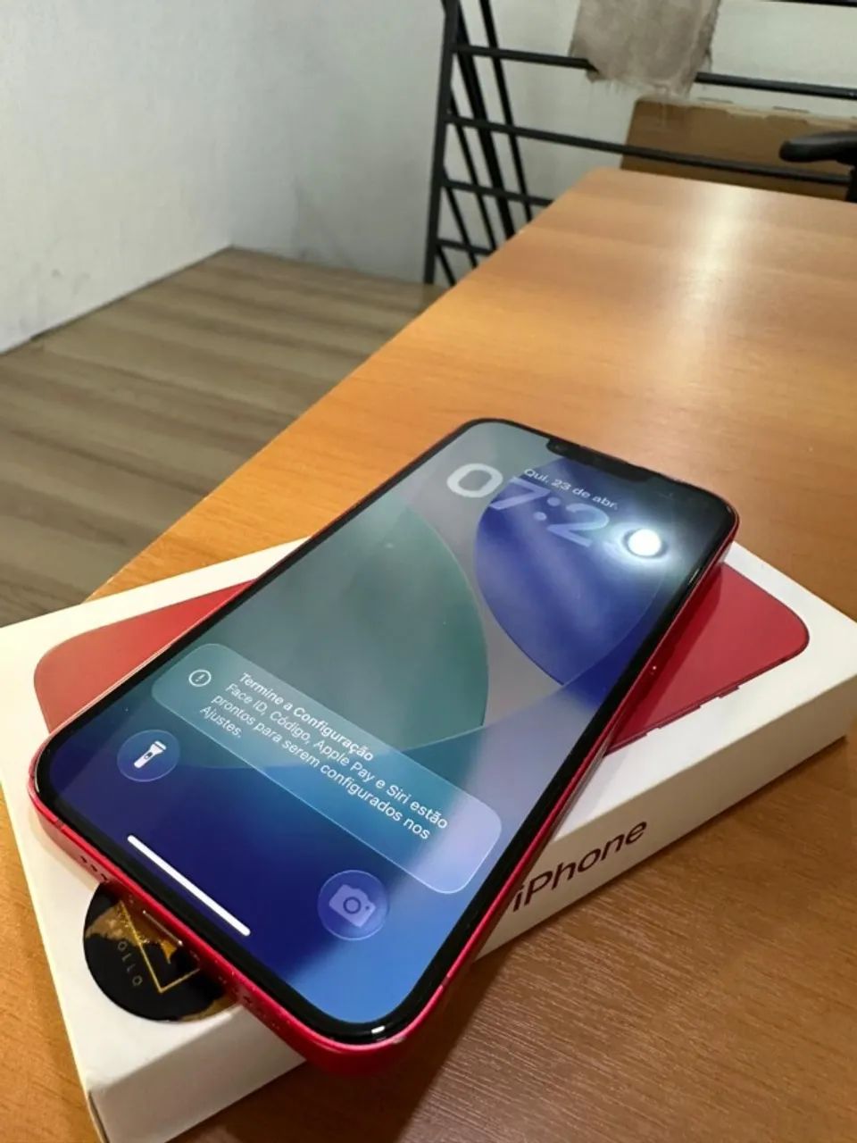 iphone 13 vermelho 128 gb - semi novo - Foto 4
