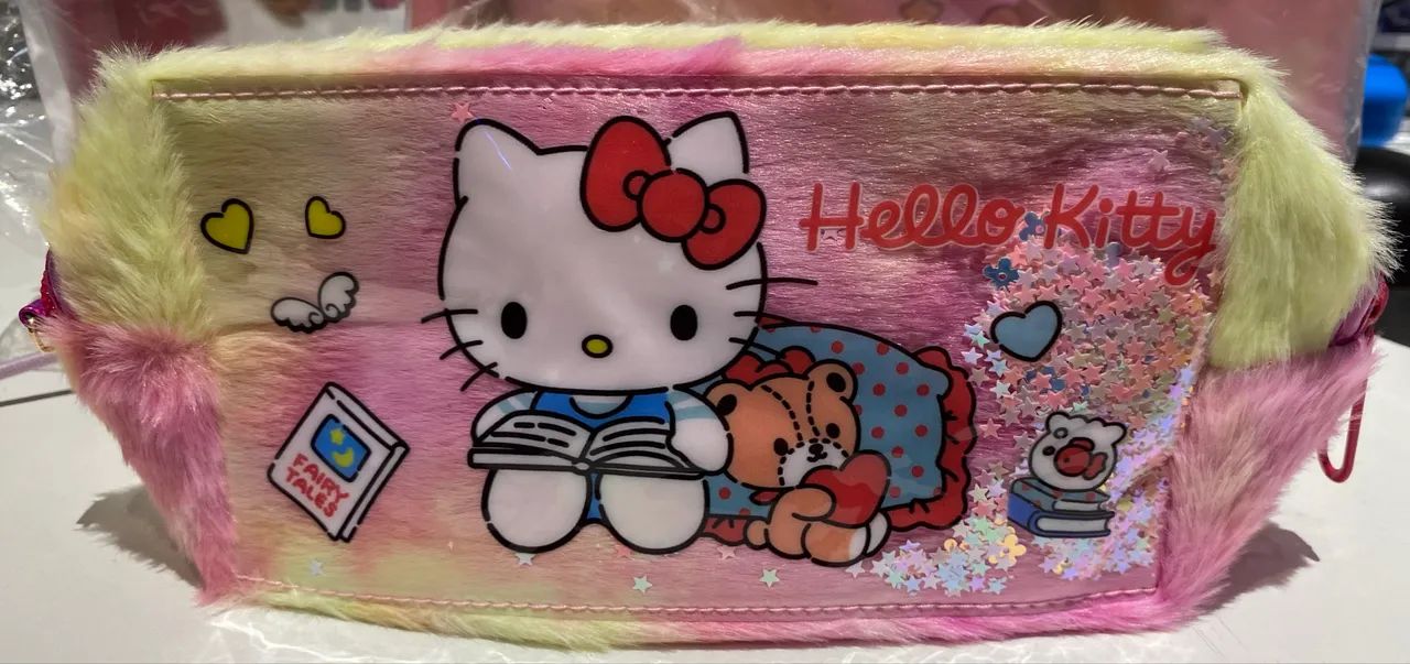 ESTOJO HELLO KITTY EM LINHO COM CHAVEIRINHO - Papelaria - Jardim