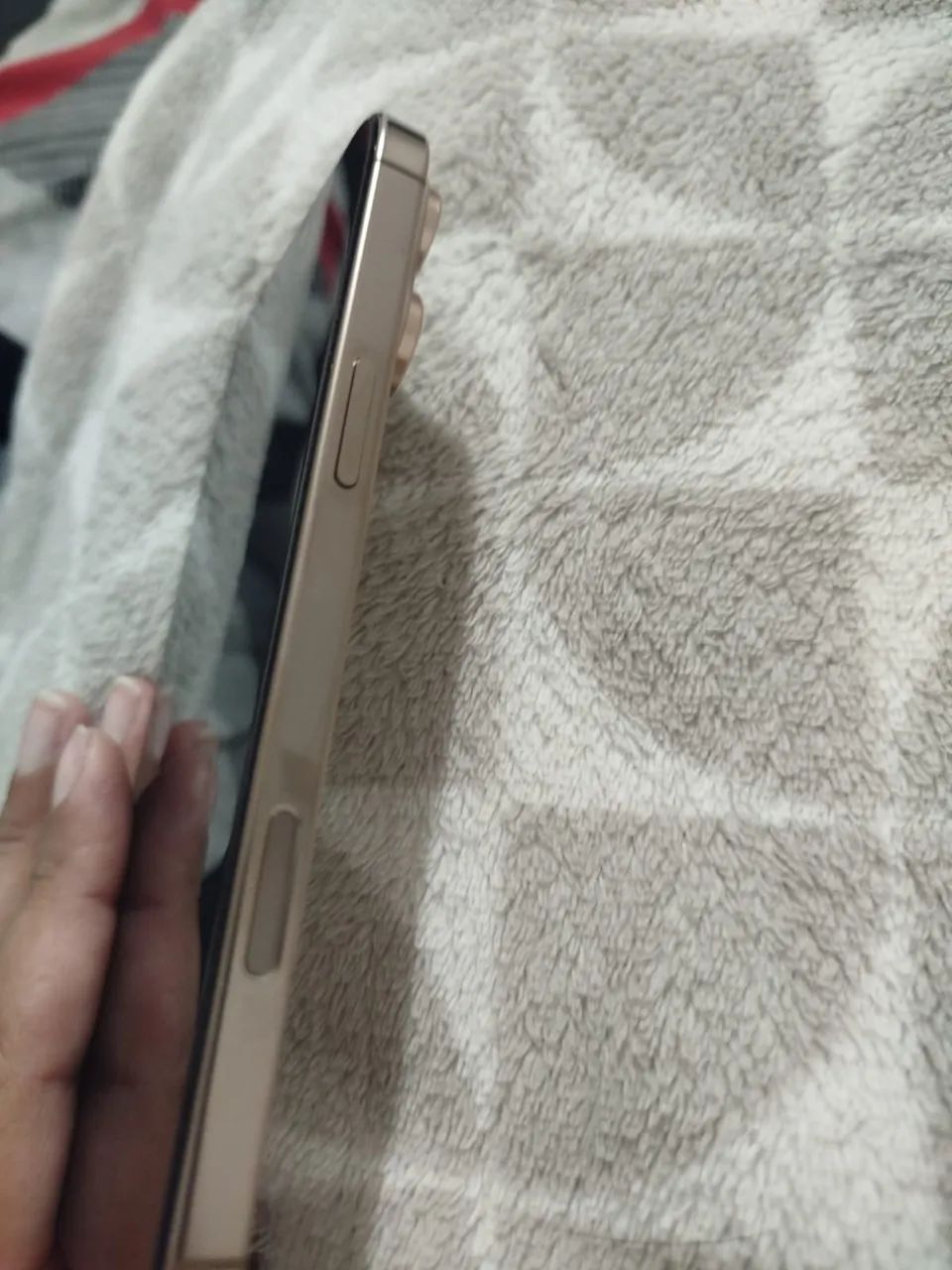 16 pro max impecável! 