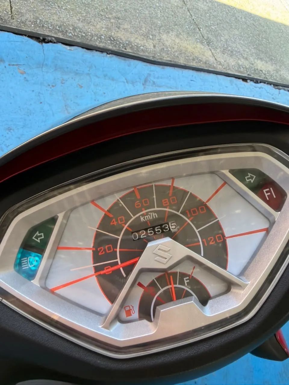 Burgman 125 - Foto 4