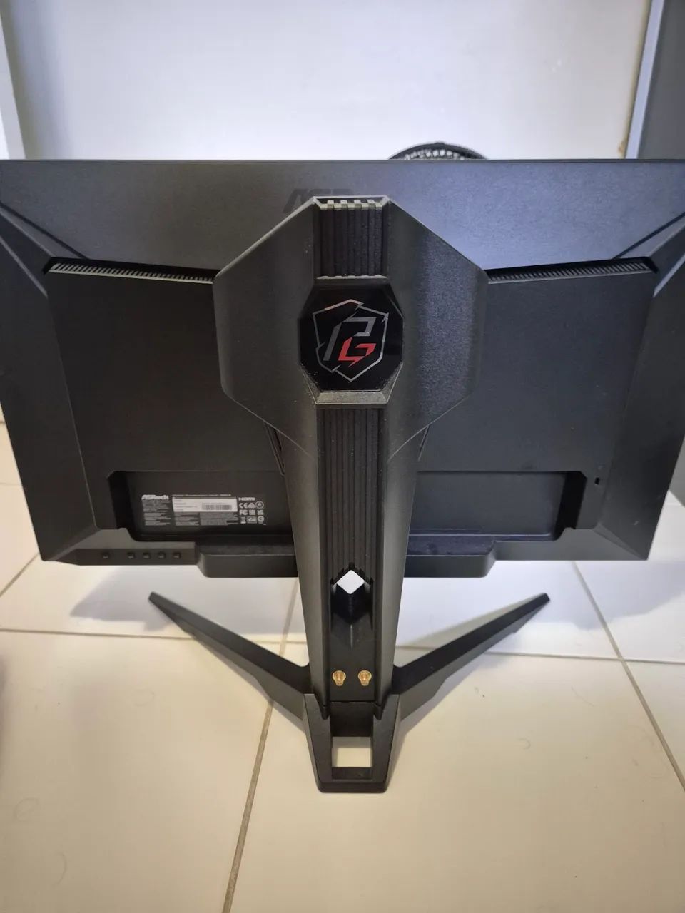 Monitor 180hz QHD(2K) 27 polegadas com alto falante integrado com pequeno defeito - Foto 2