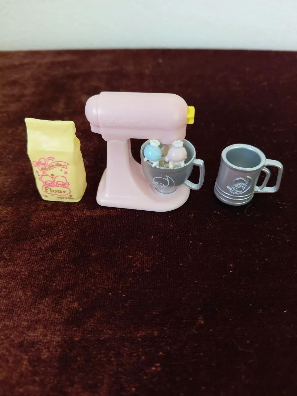 Mini batedeira Rement para casa de bonecas 