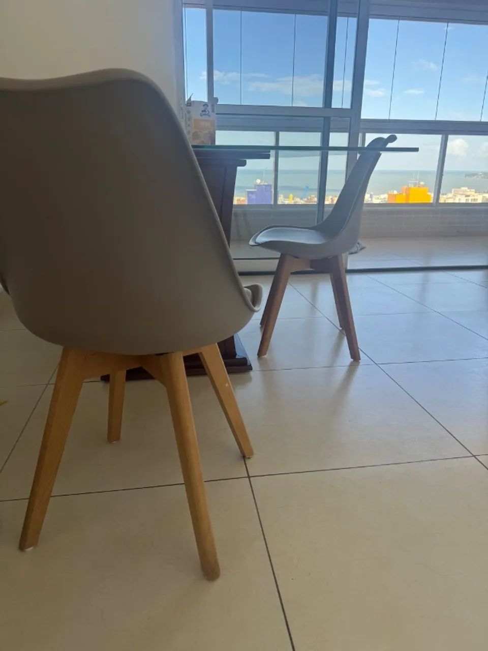 Mesa com 4 cadeiras - Foto 4