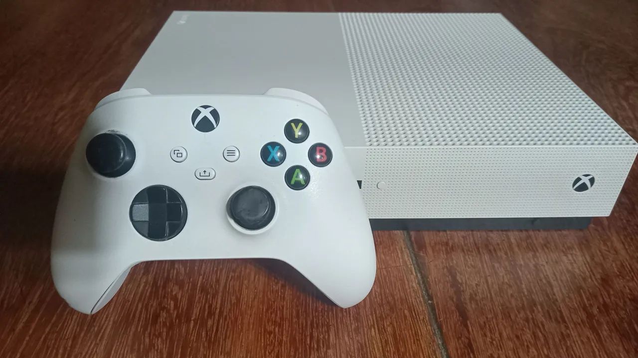 Xbox One S 