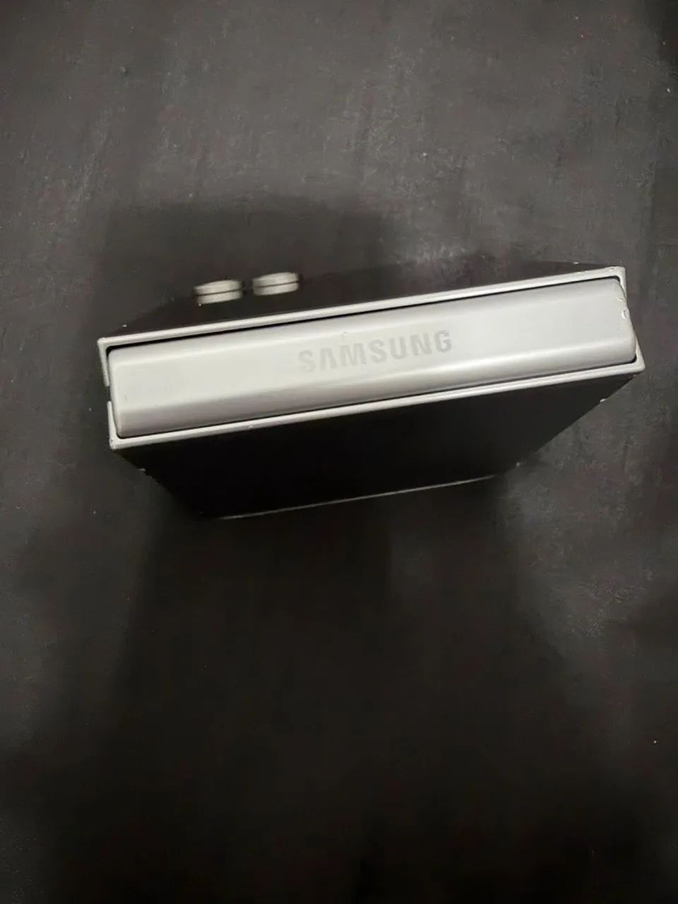 Samsung Galaxy Z Flip 6 - defeito na tela - Foto 2