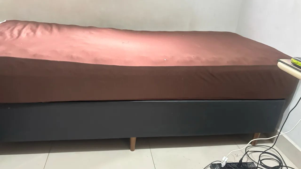 Cama de solteiro completa castor
