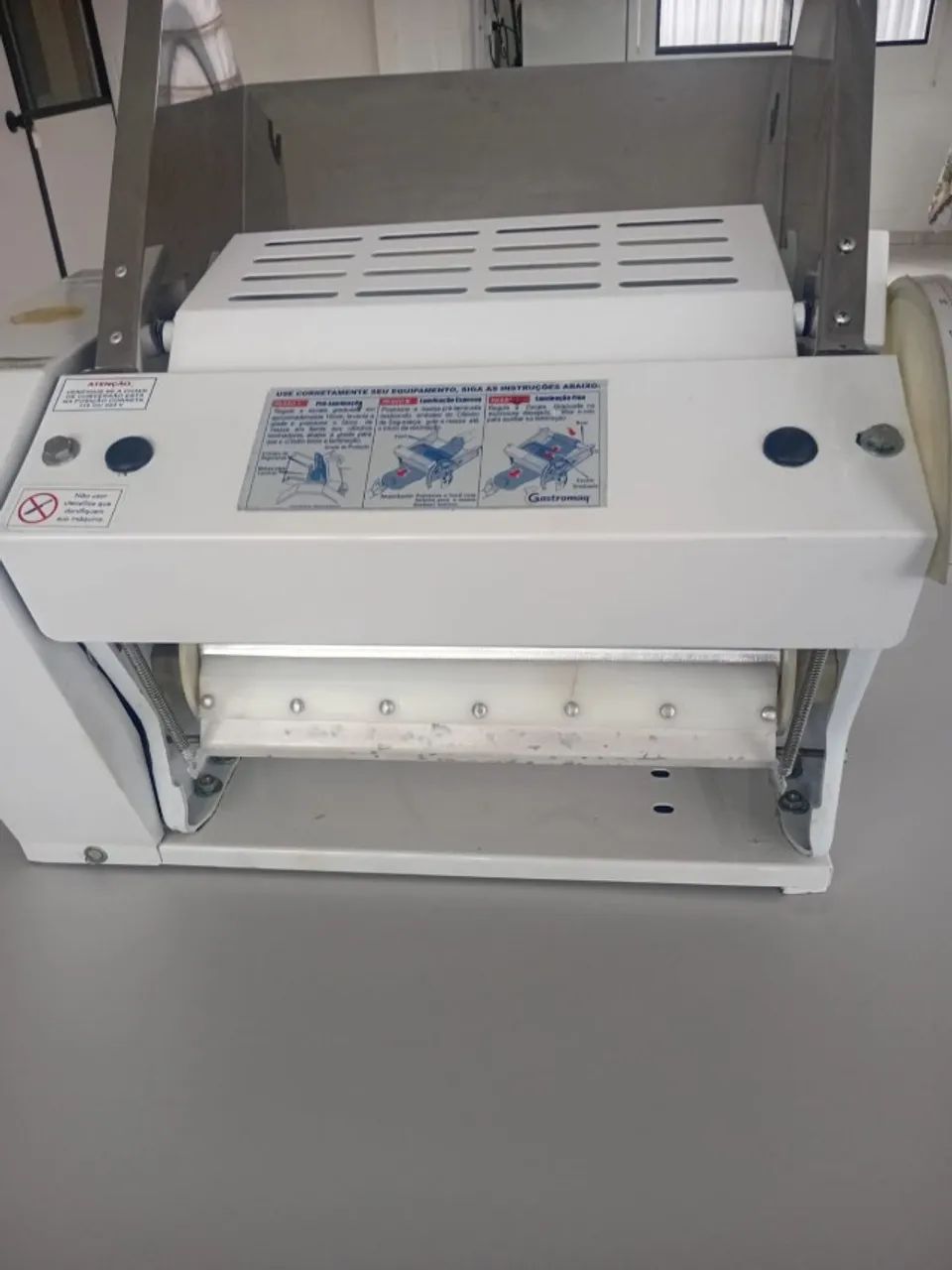 Maquina profissional de massas 