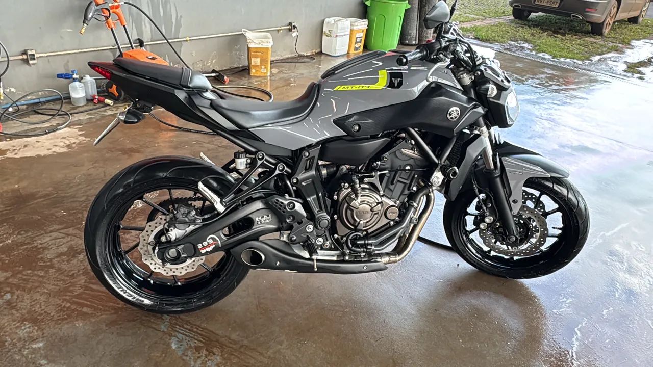 Vendo MT07 exclusiva 