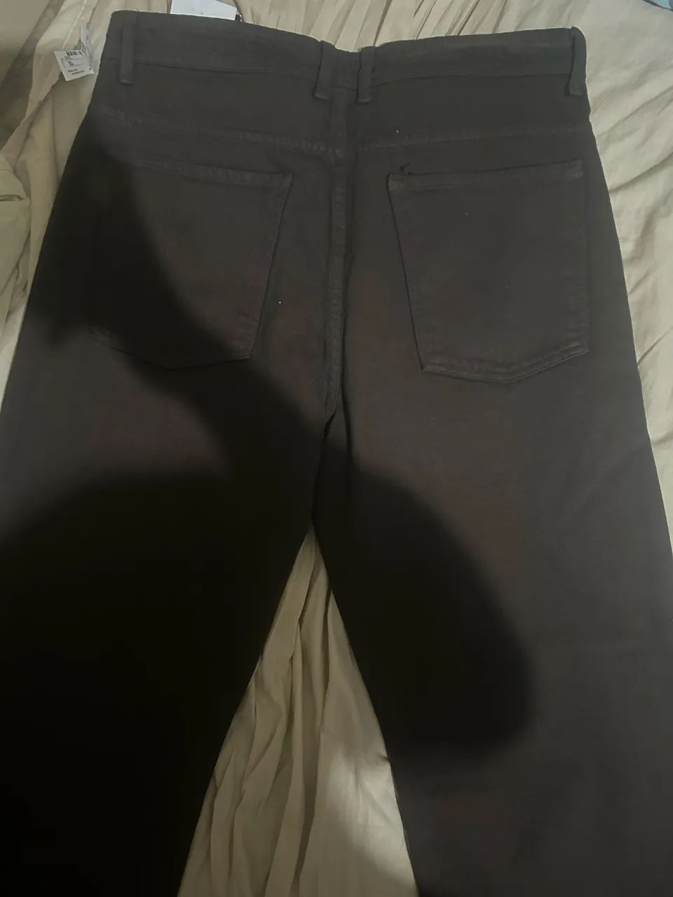 calça jeans marrom, Nova. Nunca usada. - Foto 4