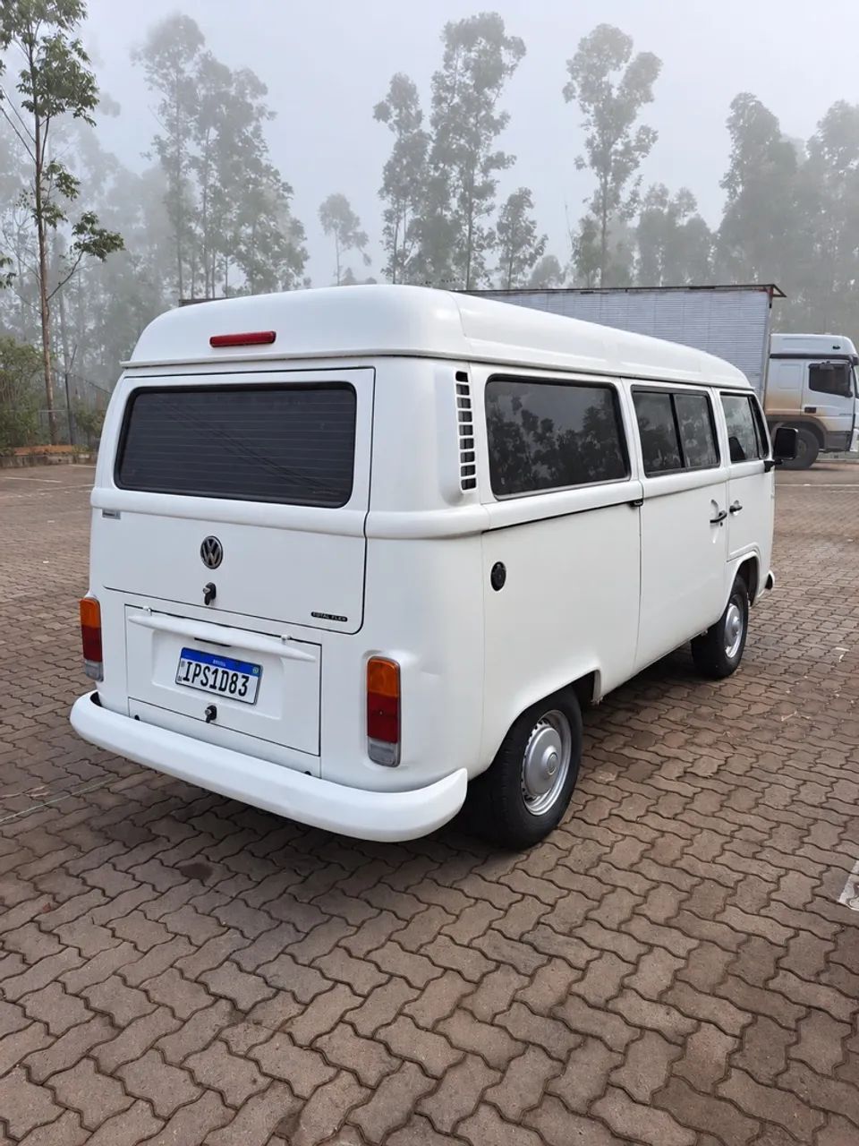 Volkswagen Kombi STANDARD 1.4 MI TOTAL FLEX 8V 2009