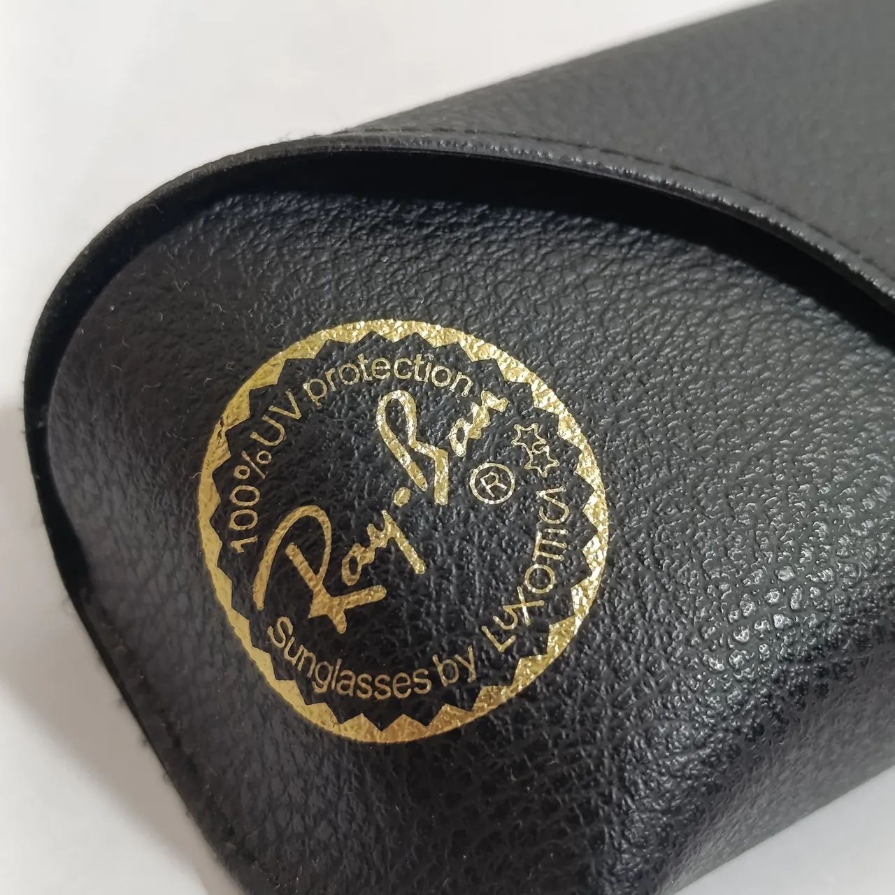 Estojo De Couro Preto com Dourado Óculos Ray-ban<br> - Foto 2