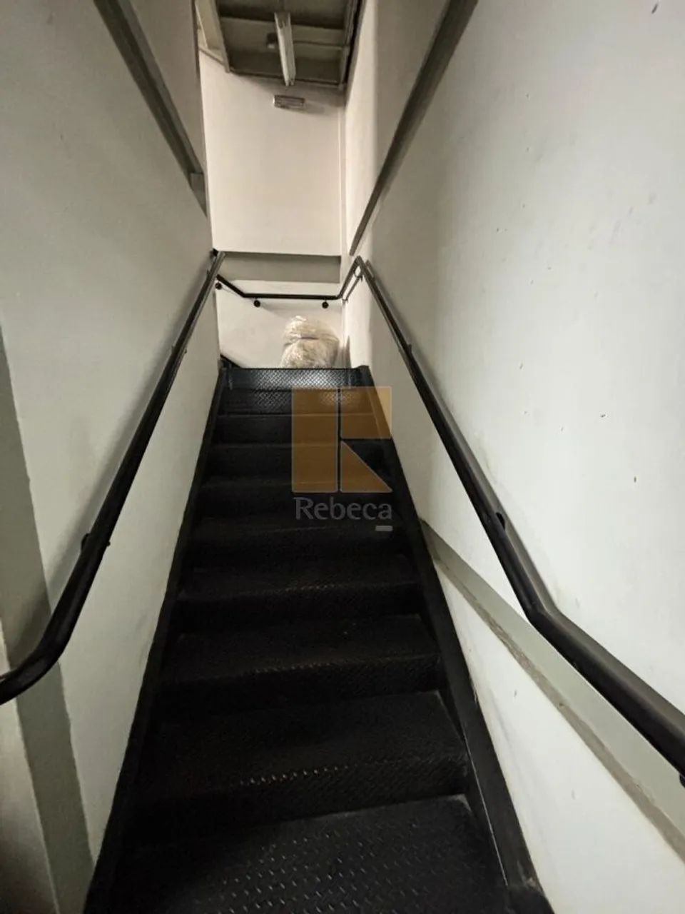 EXCELENTE PREDIO COM 7 ANDARES E ELEVADOR BOM RETIRO - Foto 4