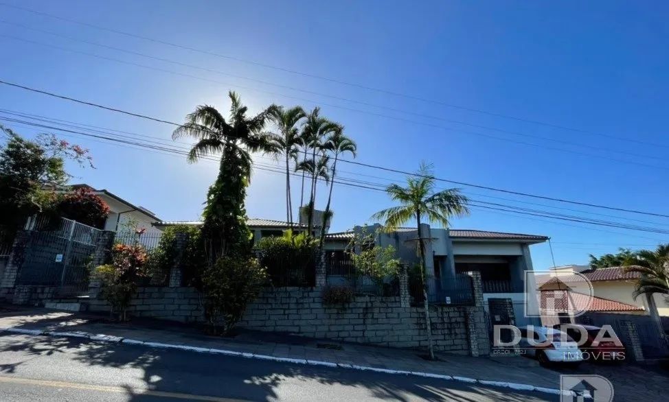 Casa ampla no Lote Seis em Criciúma