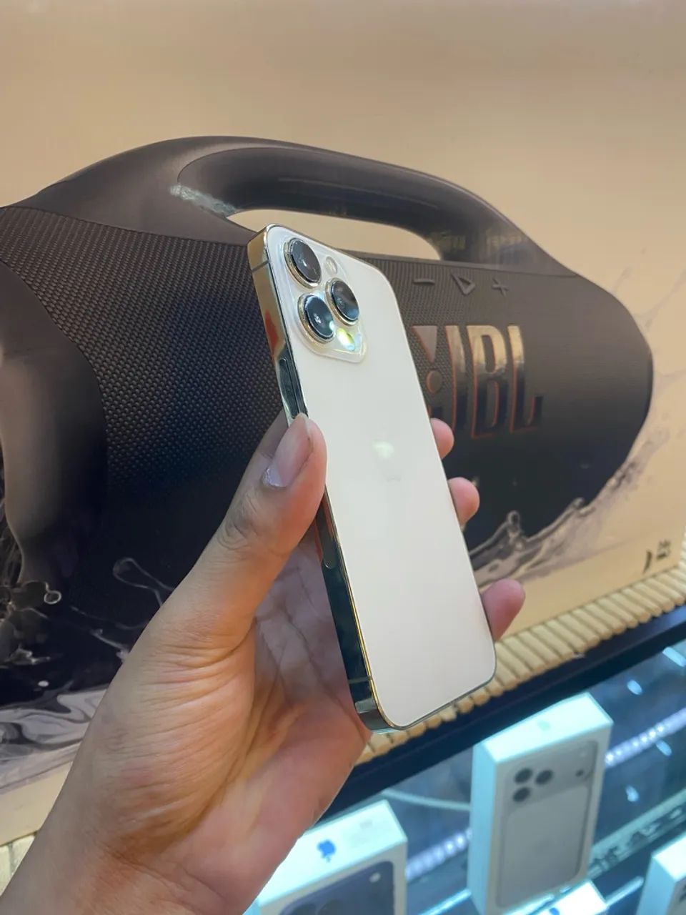iPhone 13 Pro 256gb gold  - Foto 2