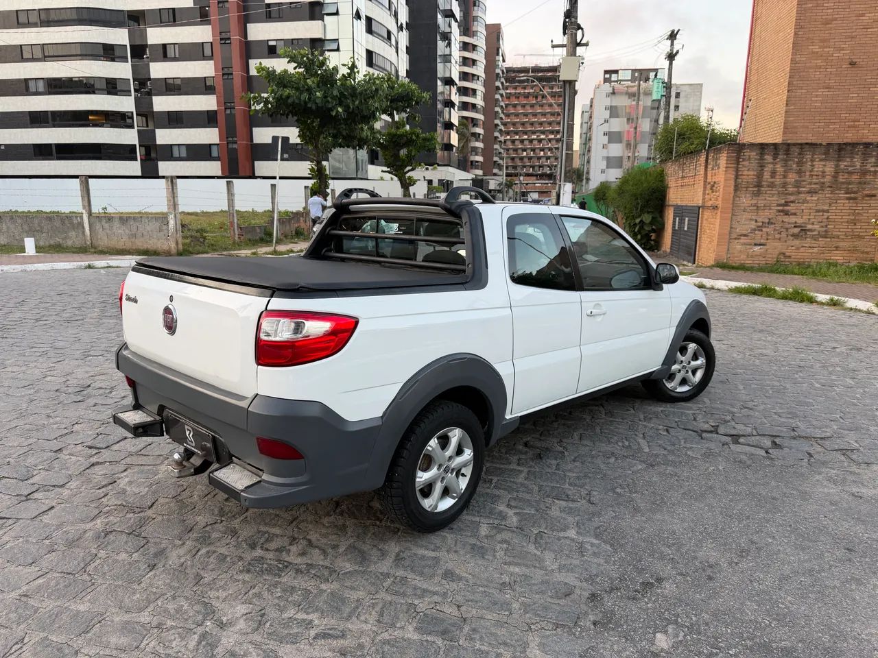 Fiat Strada Freedom 1.4 Flex 8V CD 2020 - Foto 2