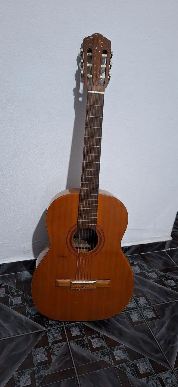 Violão usado