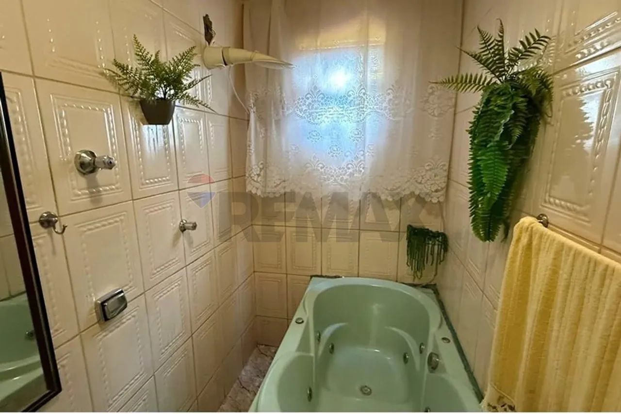 "Casa dos Sonhos com Piscina no Bairro Bethânia" - Foto 4