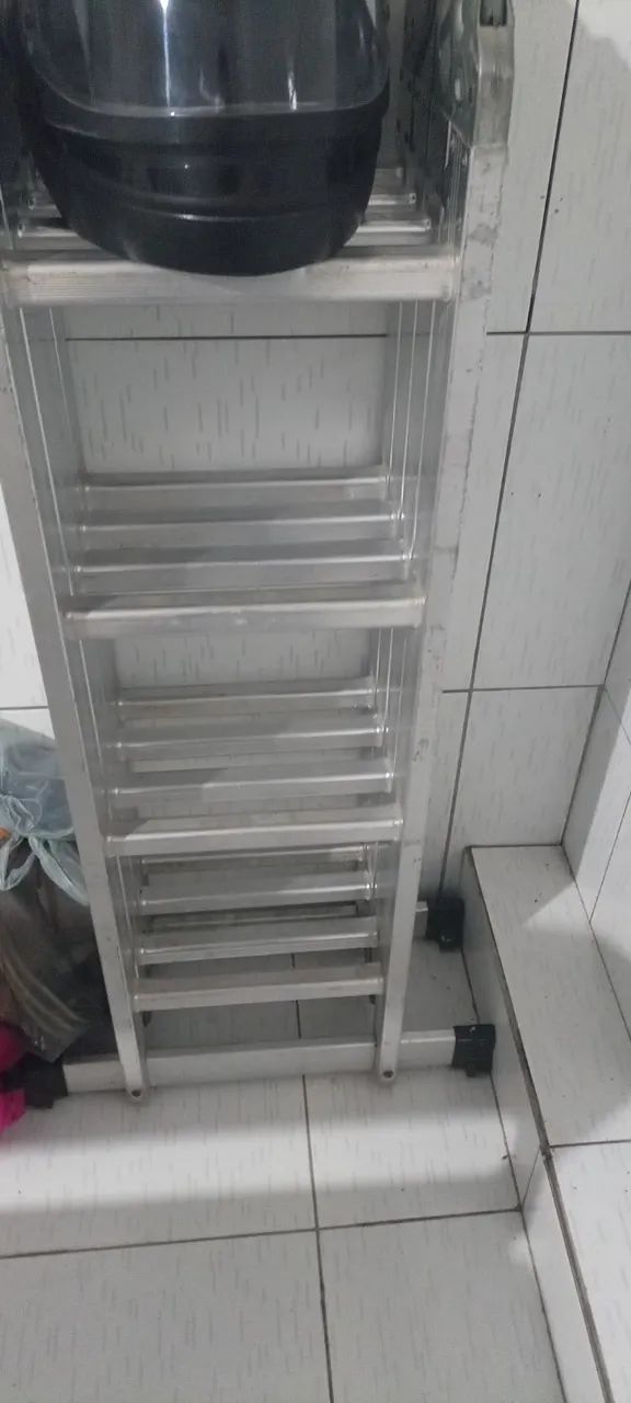 Escada de alumínio  - Foto 2