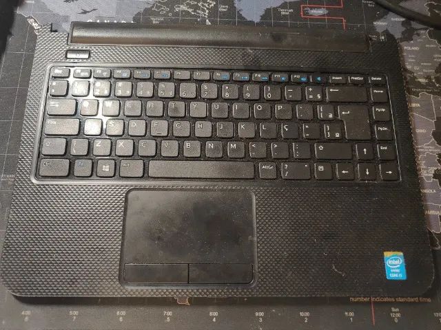 Tampa e teclado Dell preto