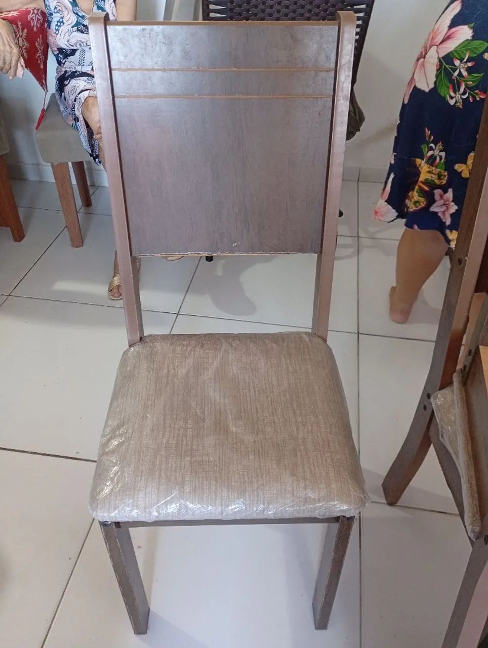 Mesa de 6 cadeiras