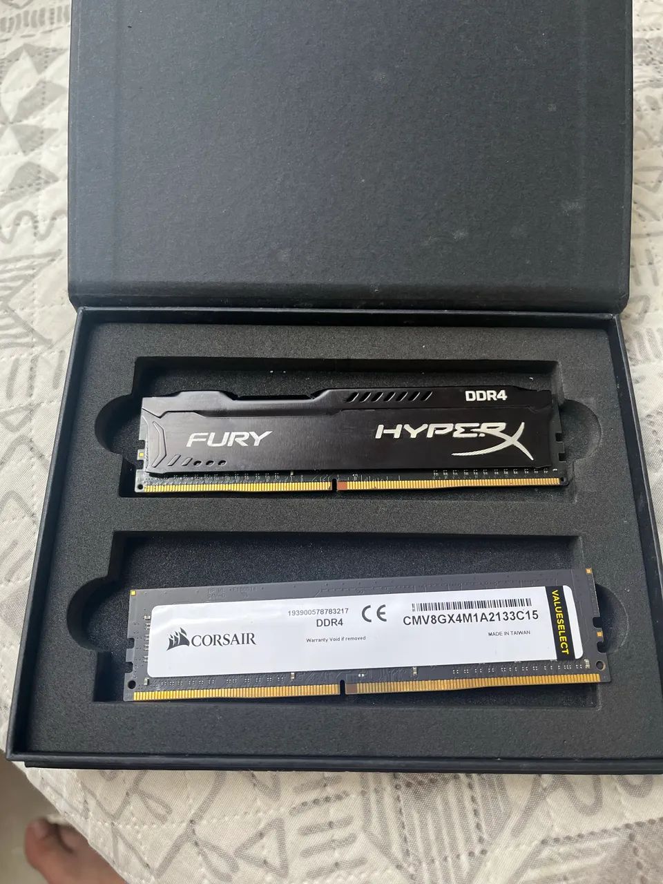 Memória RAM 2x8 GB DDR4