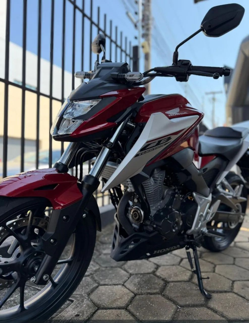 CB Twister 300F - Foto 3