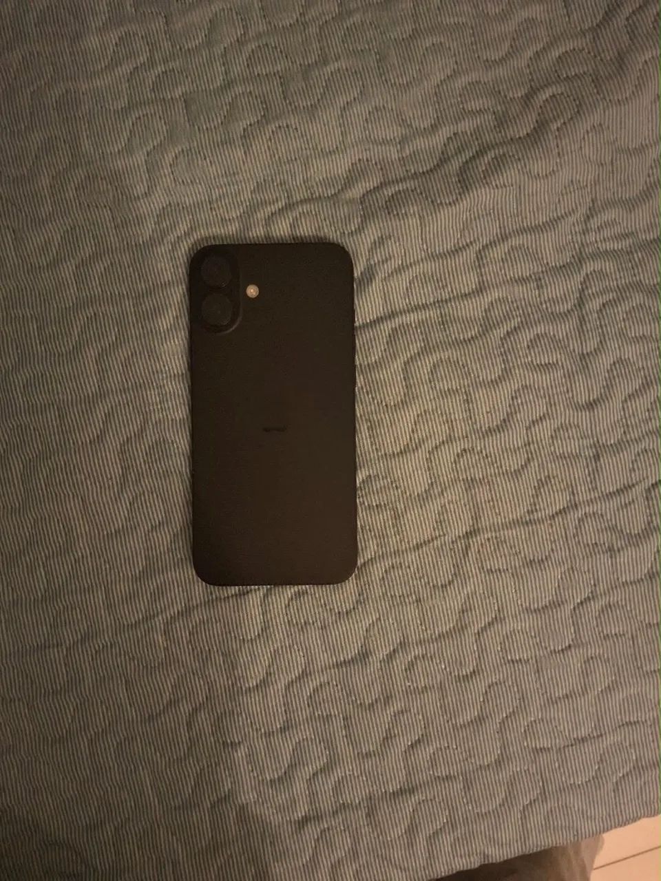 Vendo iPhone 16 plus sem detalhes  - Foto 2