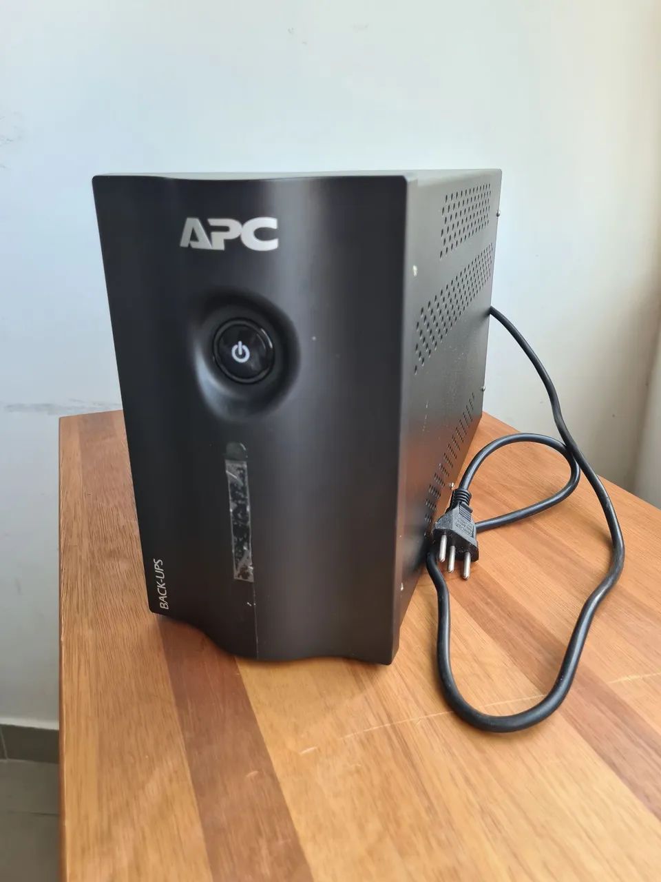 No-break APC BACK-UPS 1200 - Foto 2