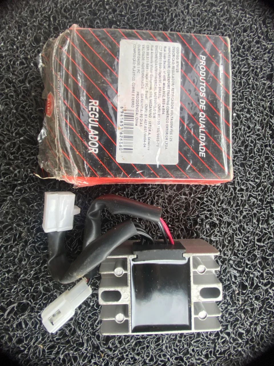 Regulador / Retificador Yes 125/ Intruder 125 - Foto 2