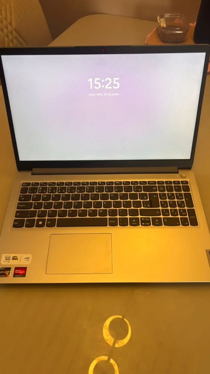 Notebook Lenovo Celeron 4GB RAM 128GB