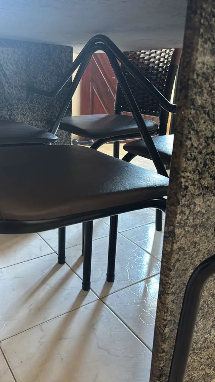 Mesa de mármore para 6 cadeiras - Foto 4