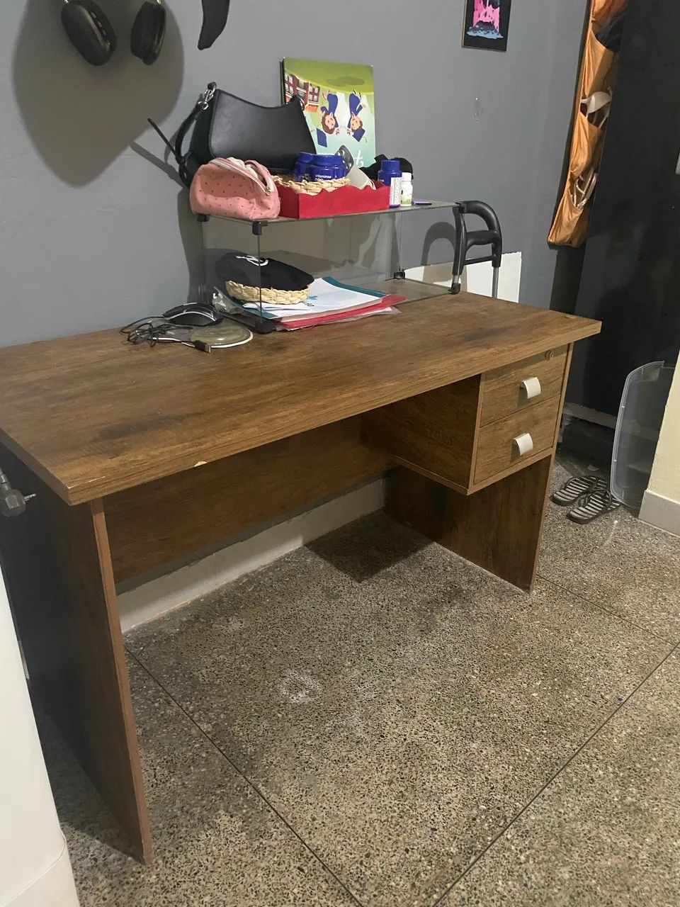 Vendo escrivaninha de madeira  - Foto 3