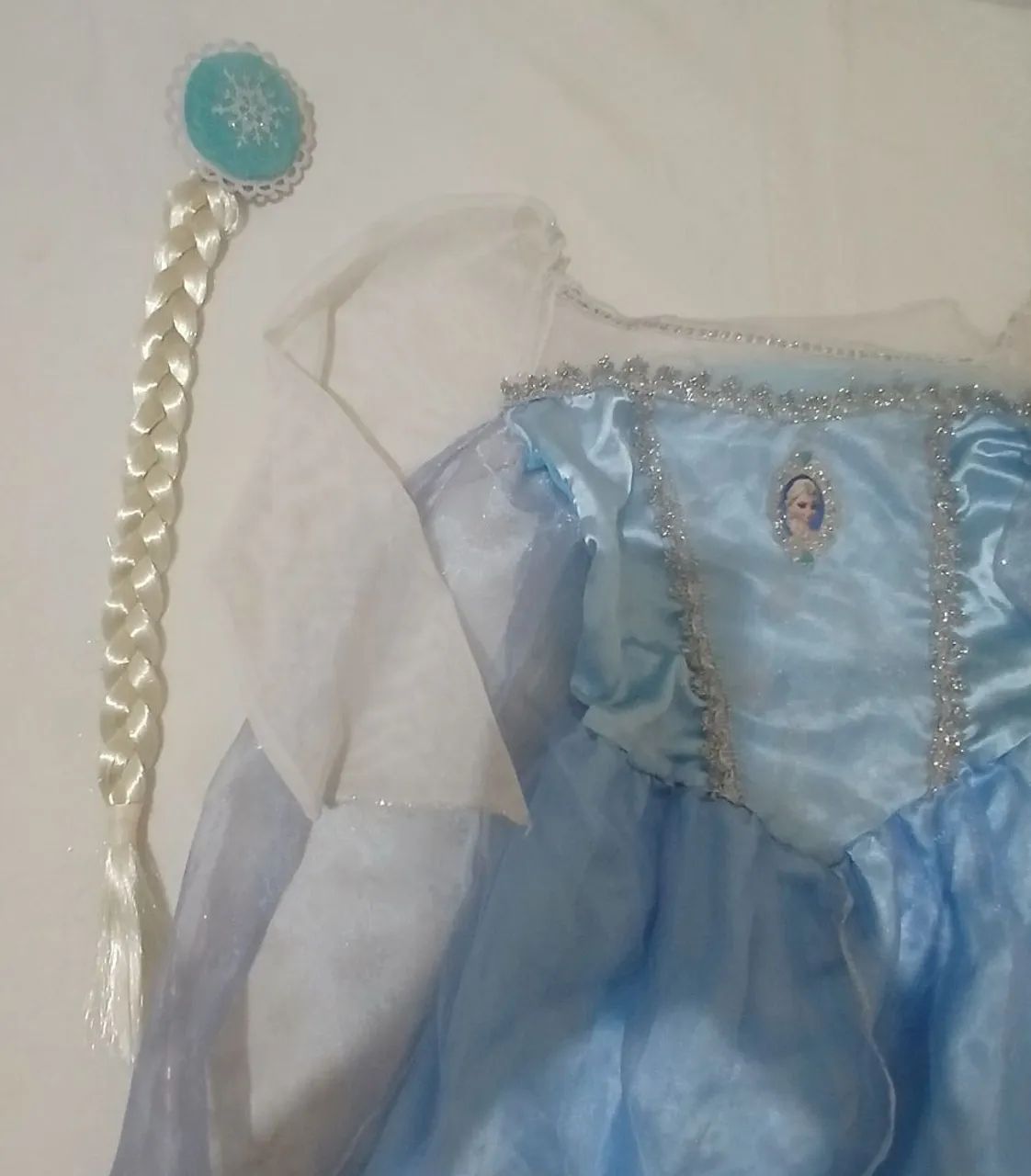Fantasia Frozen e trança 5/6 - Foto 2