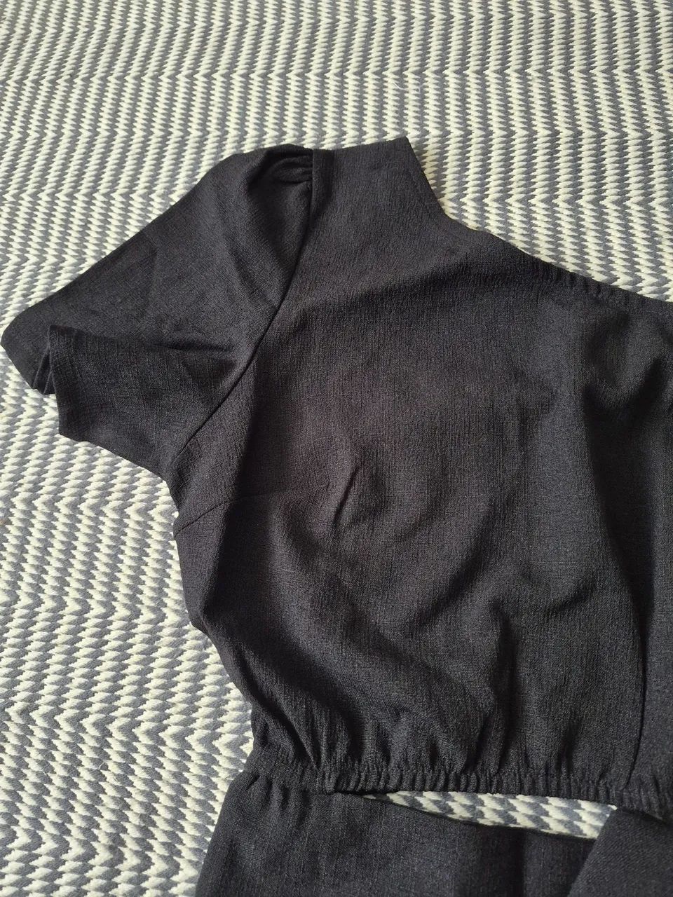 Blusa cropped ombro só - Foto 3