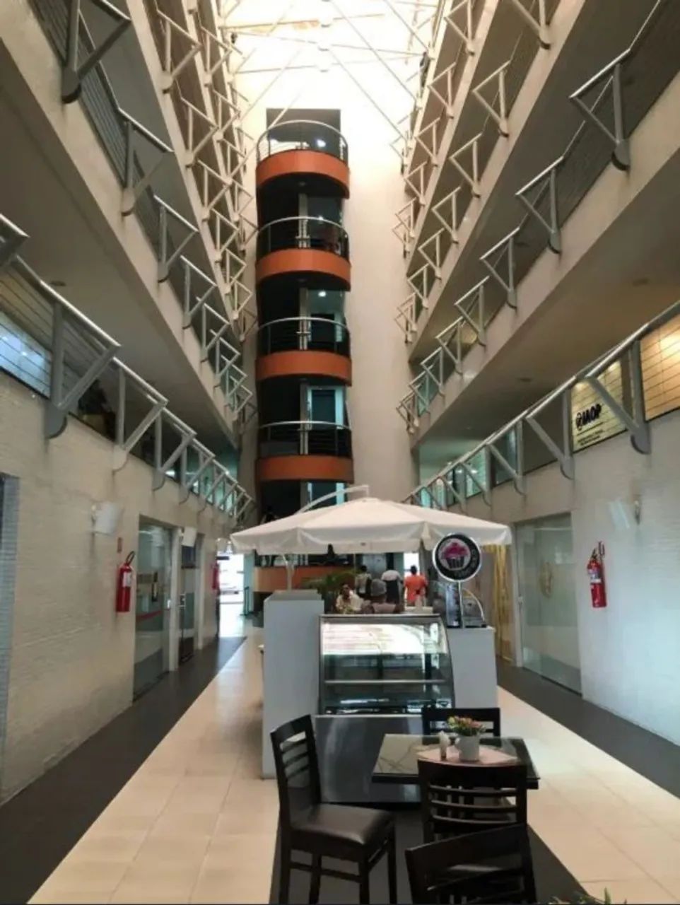 Vendo excelente sala comercial no Bolonha - Foto 2
