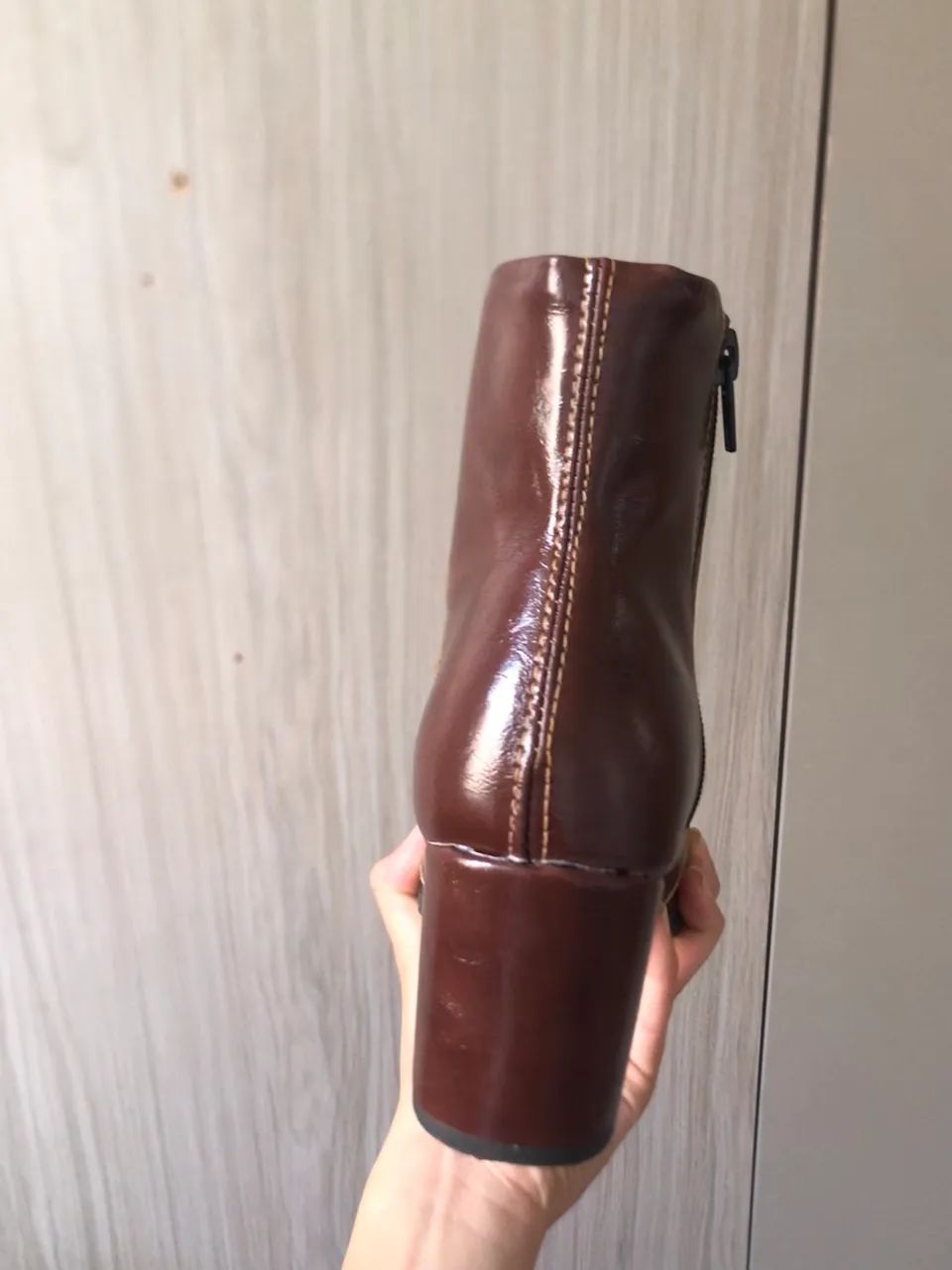 Bota marrom - Foto 4