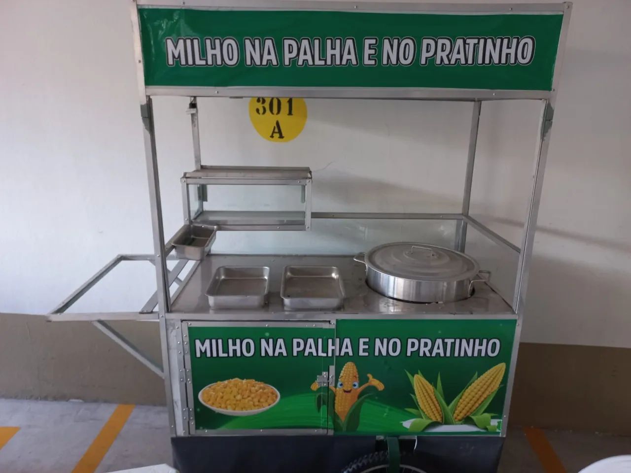 Carrinho de Milho, novo, com todos os acessórios.  Não falta nada.so pegar e trabalhar