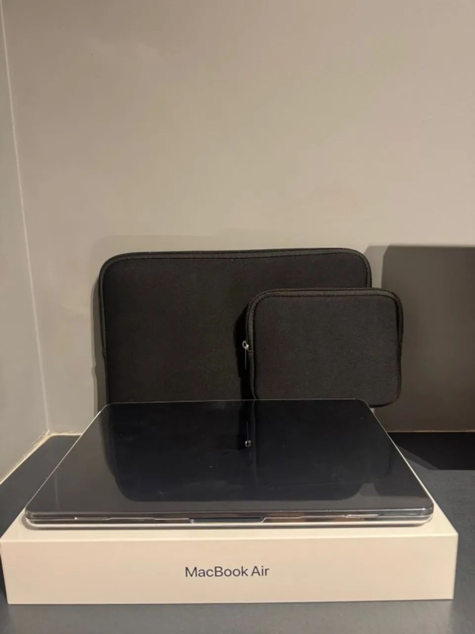 MacBook Air M2 16GB 256GB Azul Midnight ? Bateria 100%, Impecável