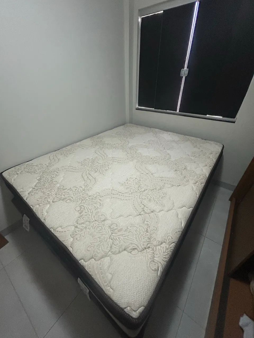 CAMA BOX QUEEN SIZE ORTOBOM