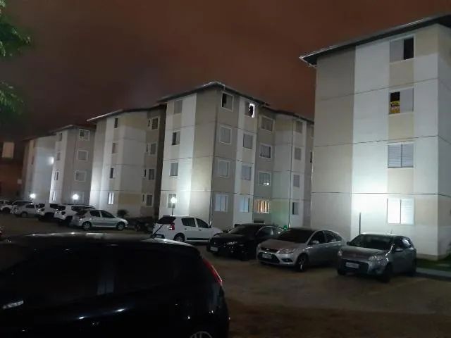 Ótimo apartamento c/ 03 quartos, semi mobiliado, próximo ao centro !!