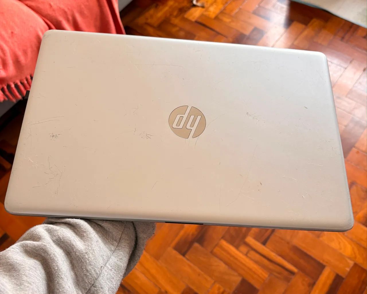 Notebook HP 15.6" Prata ? Intel Core i3 8ª Ger / 4GB RAM / SSD 112GB / Win 10 - Foto 2